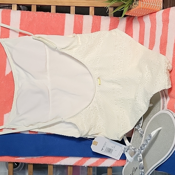 New Roxy Lace Swimsuit - Picture 5 of 9